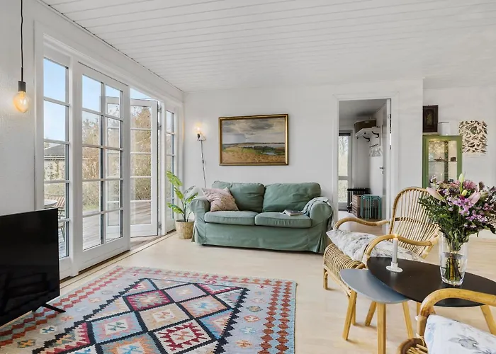 別荘 3 Bedroom In Dronningmølle