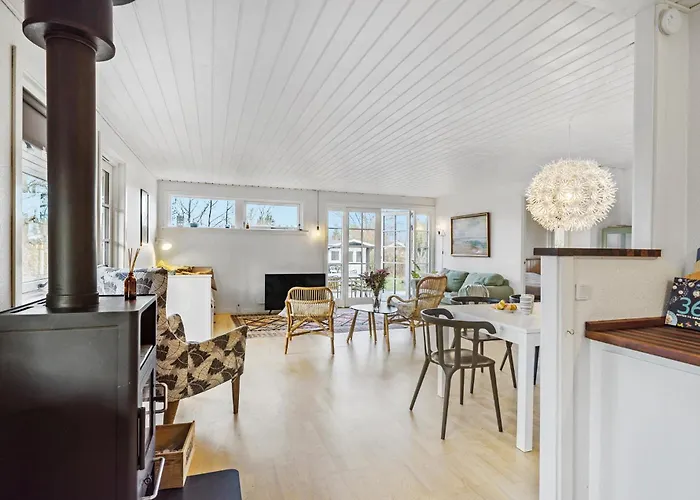 3 Bedroom In Dronningmølle